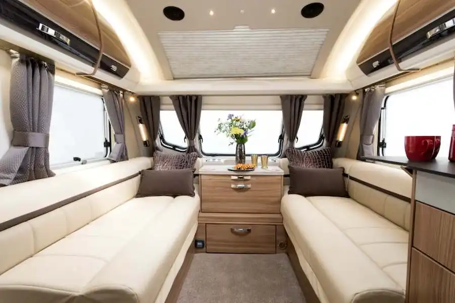 This 645 has the optional leather upholstery (Click to view full screen)