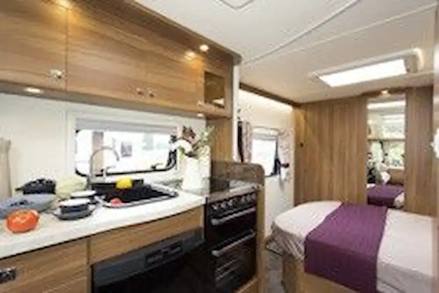 Elddis Affinity 554 (Click to view full screen)