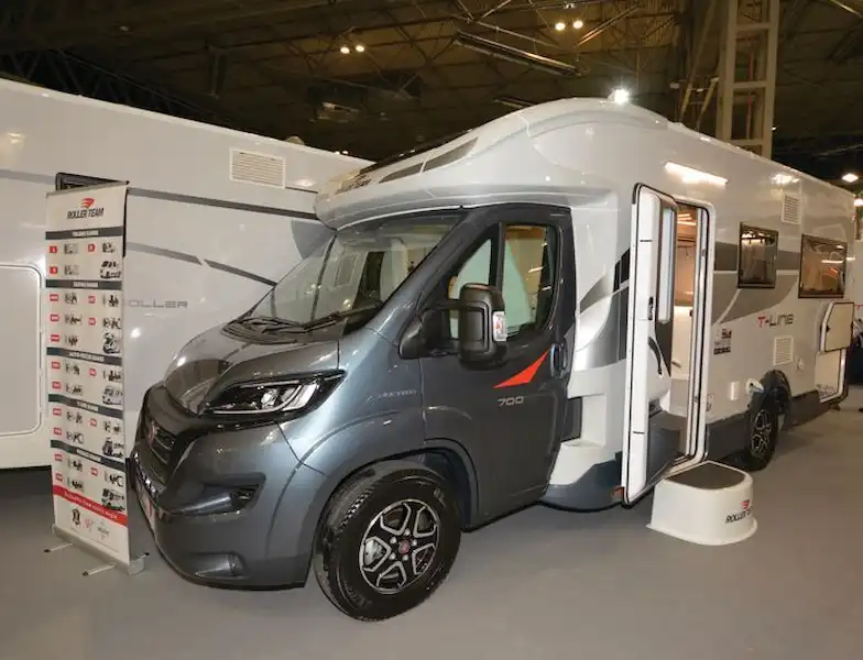 The Roller Team T-Line 700 low-profile motorhome (Click to view full screen)