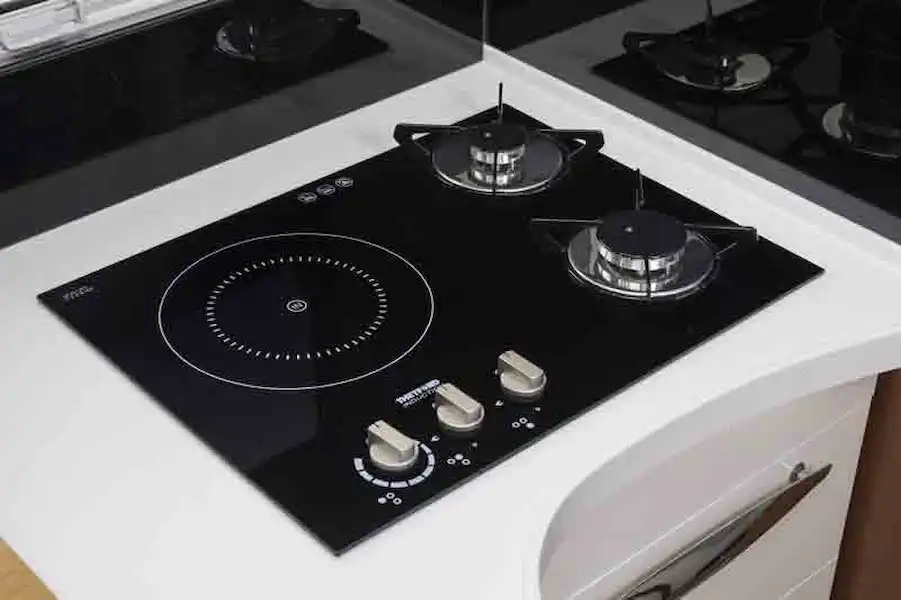 Close up of the hob - picture courtesy of Marquis  (Click to view full screen)
