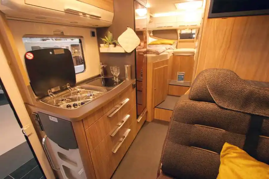 Hymer ML-I 570 ’60 Edition’ (Click to view full screen)