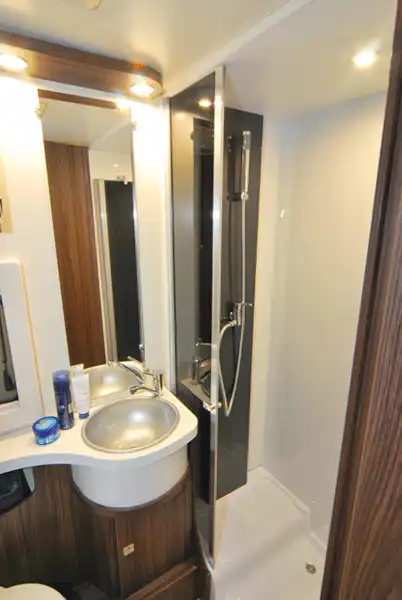 The washroom includes a separate shower (Click to view full screen)