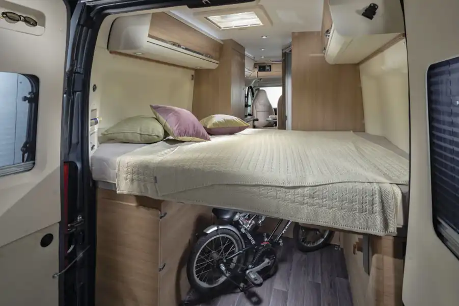 The bed in the Adria Twin Plus 600 SPB motorhome (Click to view full screen)