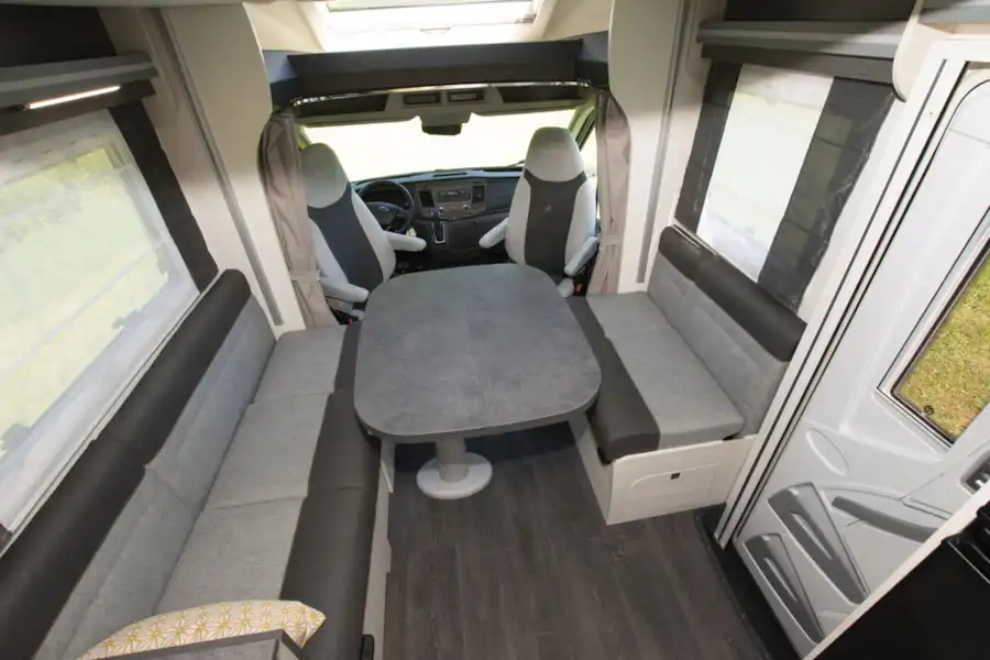 A closer look at the lounge in the Chausson 520 motorhome (Click to view full screen)