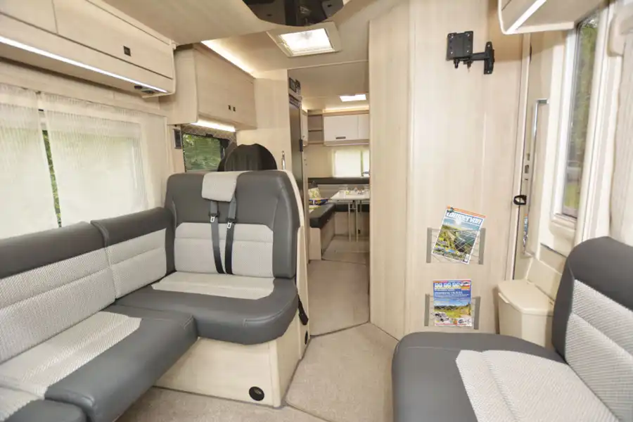 Inside the Auto-Trail Tribute F72 (Click to view full screen)