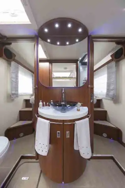 The basin on a plinth in the centre of the motorhome - picture courtesy of Marquis  (Click to view full screen)