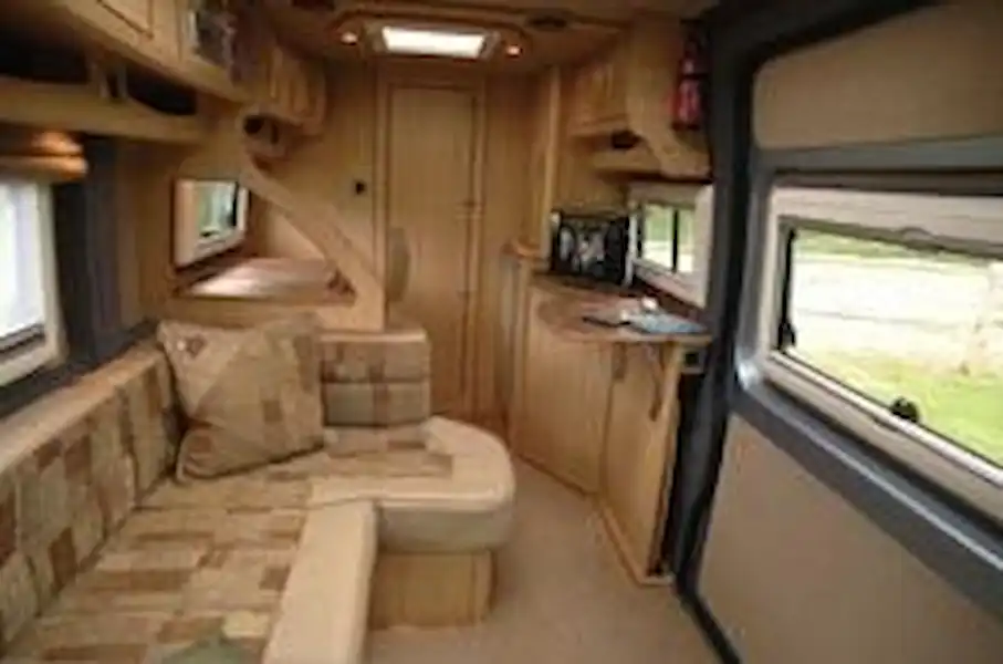IH Oregon (2010) - motorhome review (Click to view full screen)
