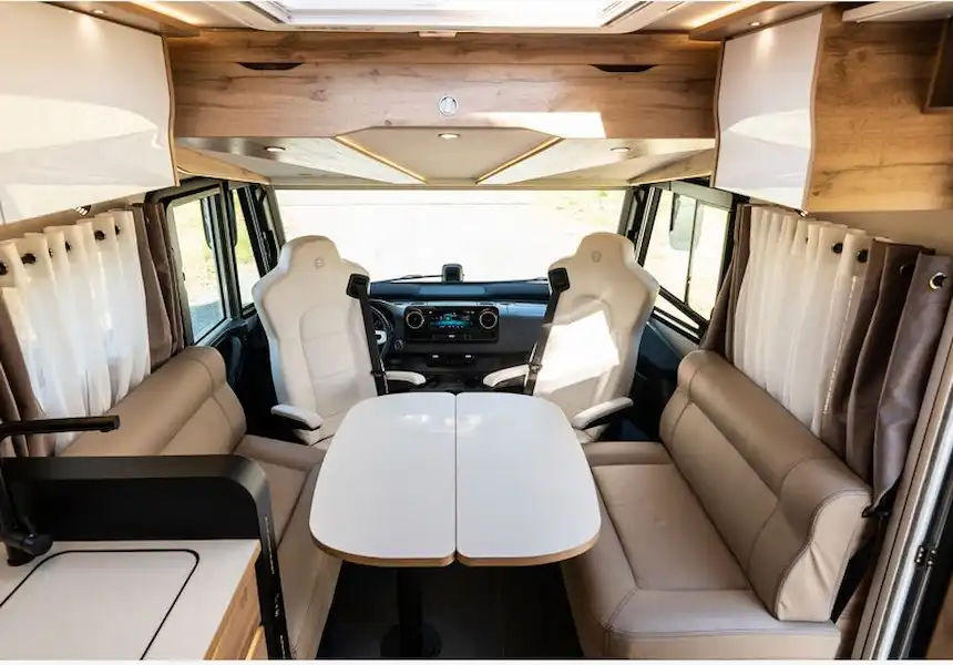 The Le Voyageur Héritage LVXH 7.9 GJF motorhome (photo courtesy of Le Voyageur) (Click to view full screen)