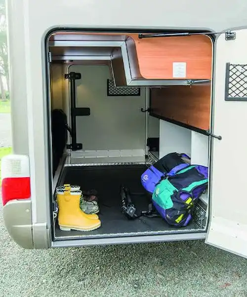 Hymer Duomobil - motorhome review (Click to view full screen)