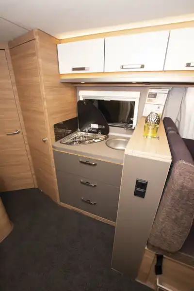 The kitchen in the Weinsberg CaraCore 650 MF (Click to view full screen)