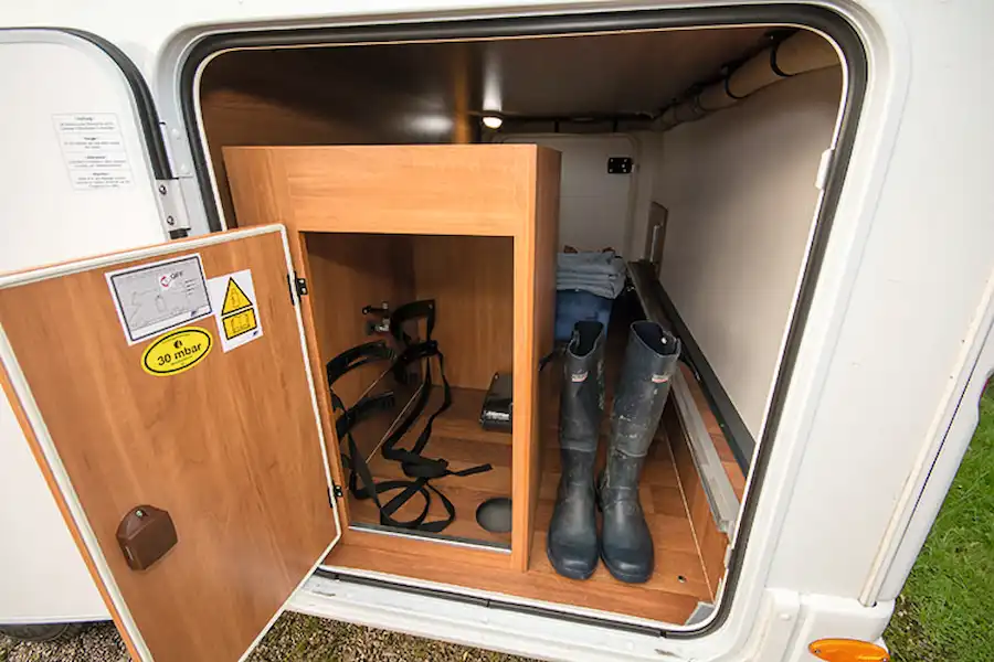 Plenty of space in the locker at the back, even if some of it is taken up with the gas bottle (Click to view full screen)