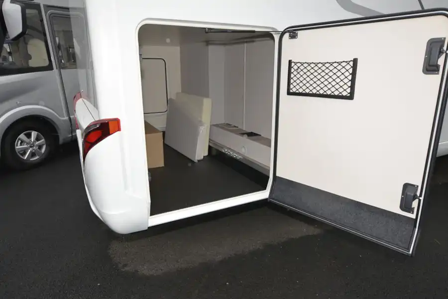 The garage in the Hymer Exsis-i 580 Pure motorhome (Click to view full screen)