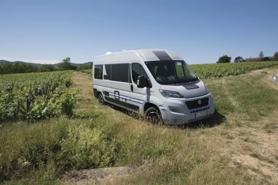 The Chausson 33 Line V594 motorhome (Click to view full screen)