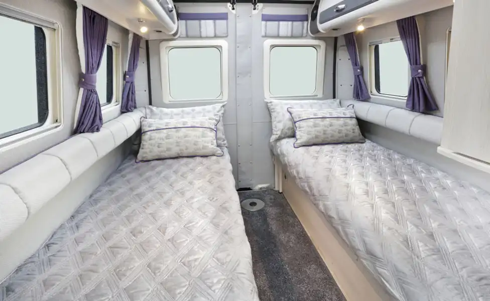 Single beds in the Auto-Sleeper Warwick Duo motorhome (Click to view full screen)