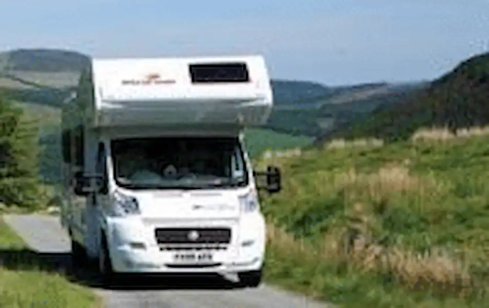Roller Team Atessa 746 (2009) - motorhome review (Click to view full screen)