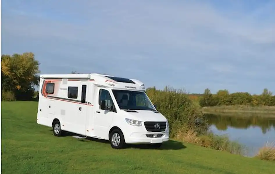 The Weinsberg CaraCompact MB 640 MEG Edition Pepper low-profile motorhome  (Click to view full screen)