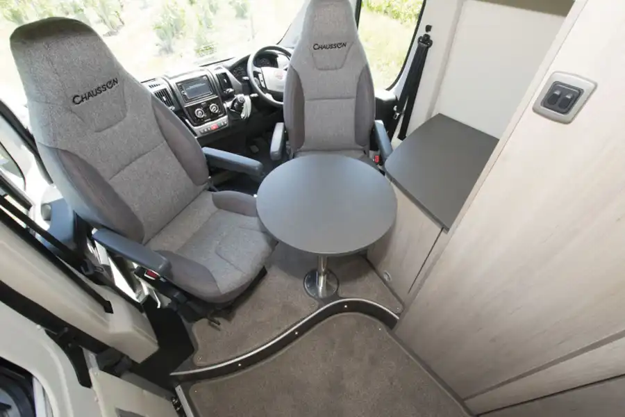 Cab seats in the Chausson 33 Line V594 motorhome (Click to view full screen)