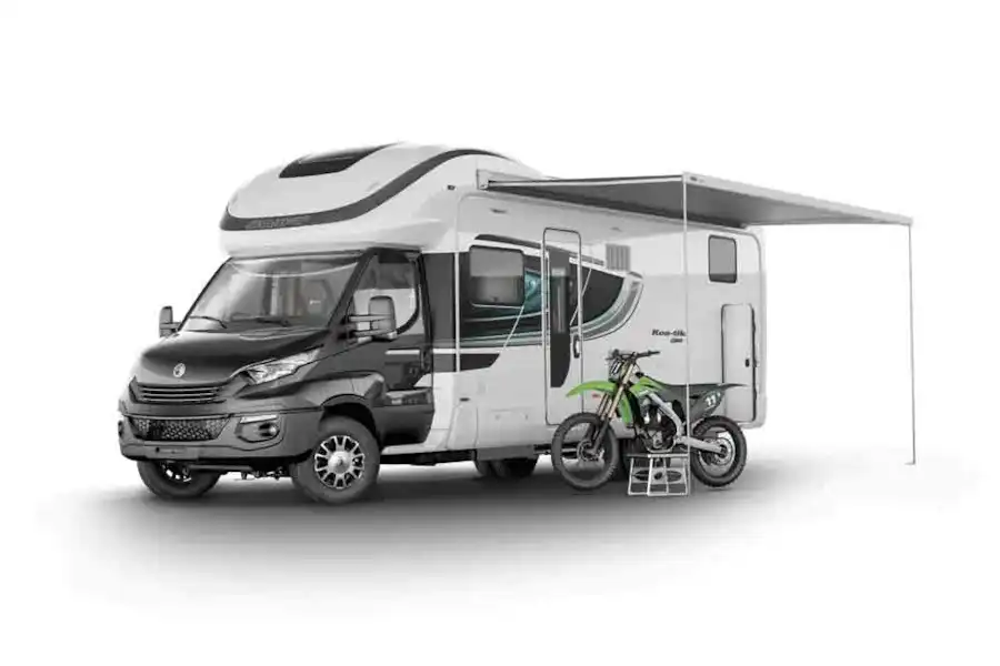 A look at the imposing 675 - here with awning attached - picture courtesy of the Swift Group (Click to view full screen)