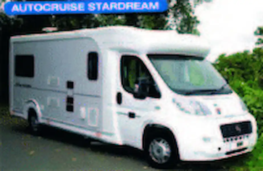 Motorhome review - head to head between the Autocruise Stardream and Auto-Sleeper Broadway EL Duo (Click to view full screen)