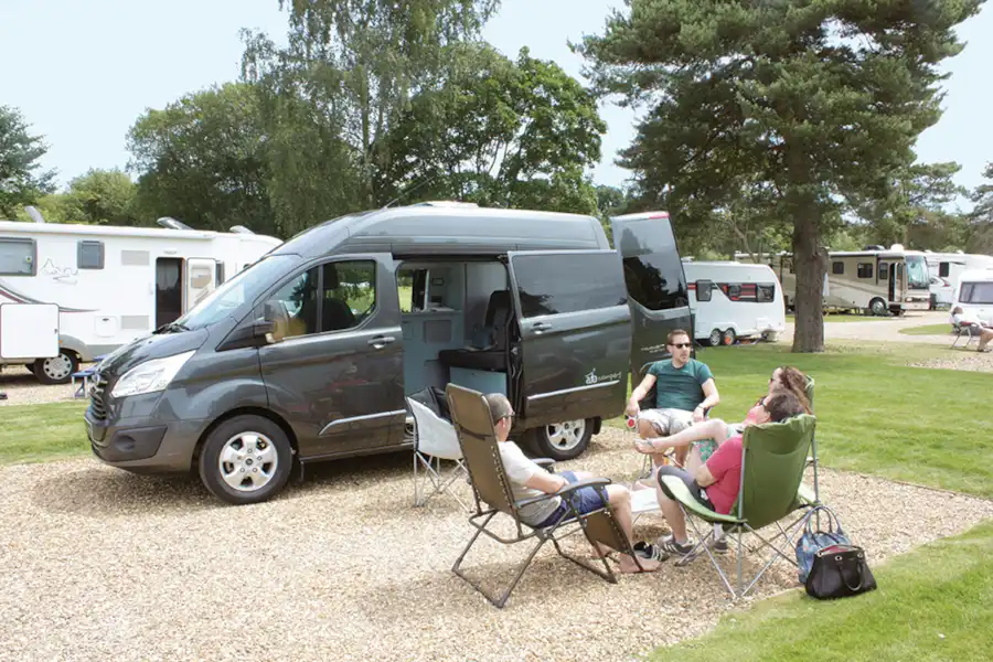 Auto Campers Leisure Van campervan (Click to view full screen)