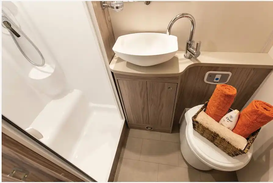 The Xplore 585 caravan washroom (photo courtesy of Erwin Hymer Group) (Click to view full screen)