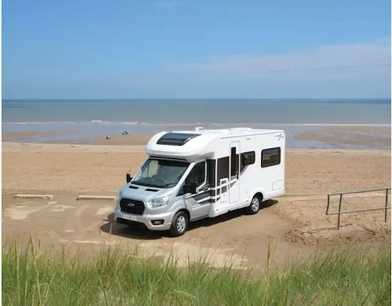 The Auto-Trail F-Line F68 motorhome (Click to view full screen)