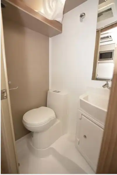 The Swift Edge 466 overcab motorhome washroom (Click to view full screen)