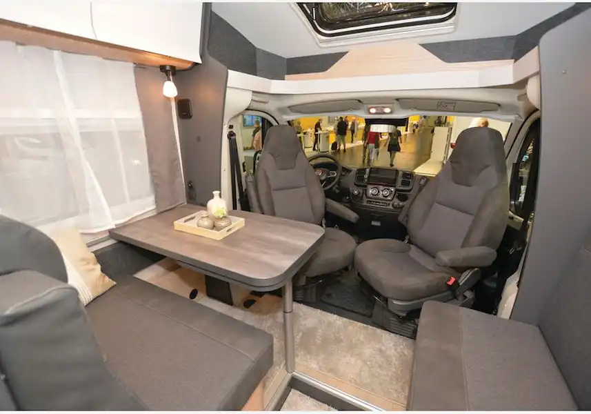 The Hobby Optima De Luxe T70 F low-profile motorhome cab view (Click to view full screen)