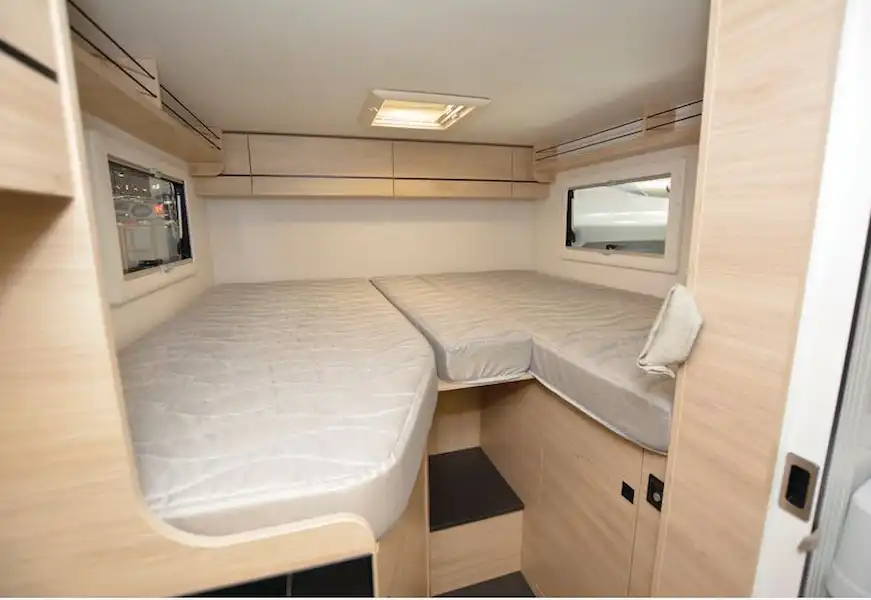 The Chausson S697GA First Line motorhome beds (Click to view full screen)