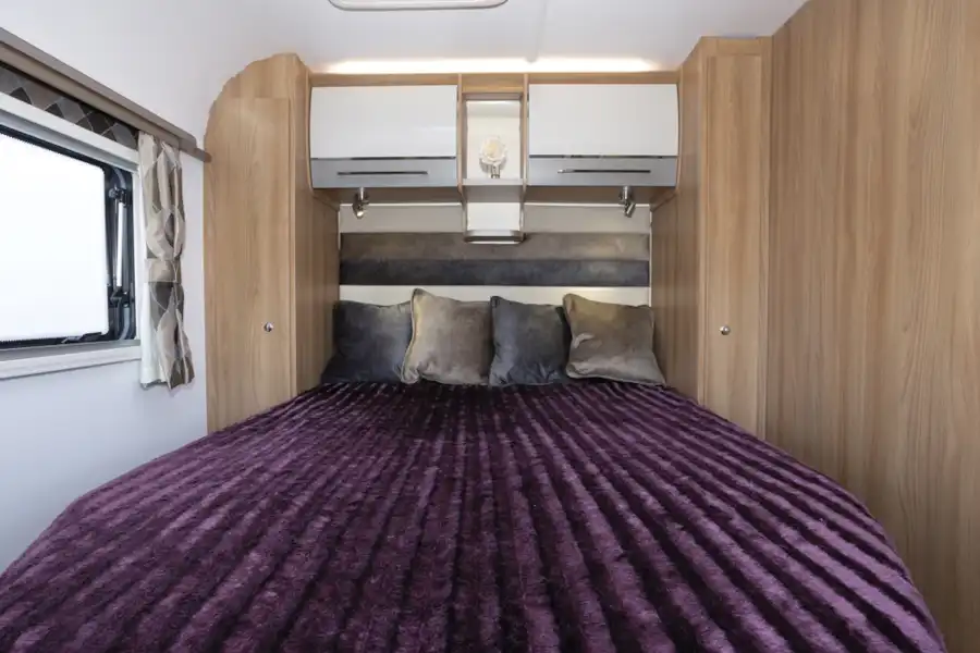 The bed in the Bailey Alicanto Grande Faro caravan (Click to view full screen)