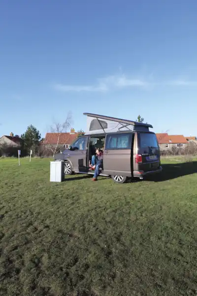 Getting ready to cook al fresco with the HemBil Urban campervan (Click to view full screen)