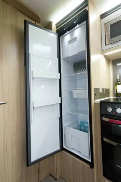The fridge capacity is 140 litres (Click to view full screen)