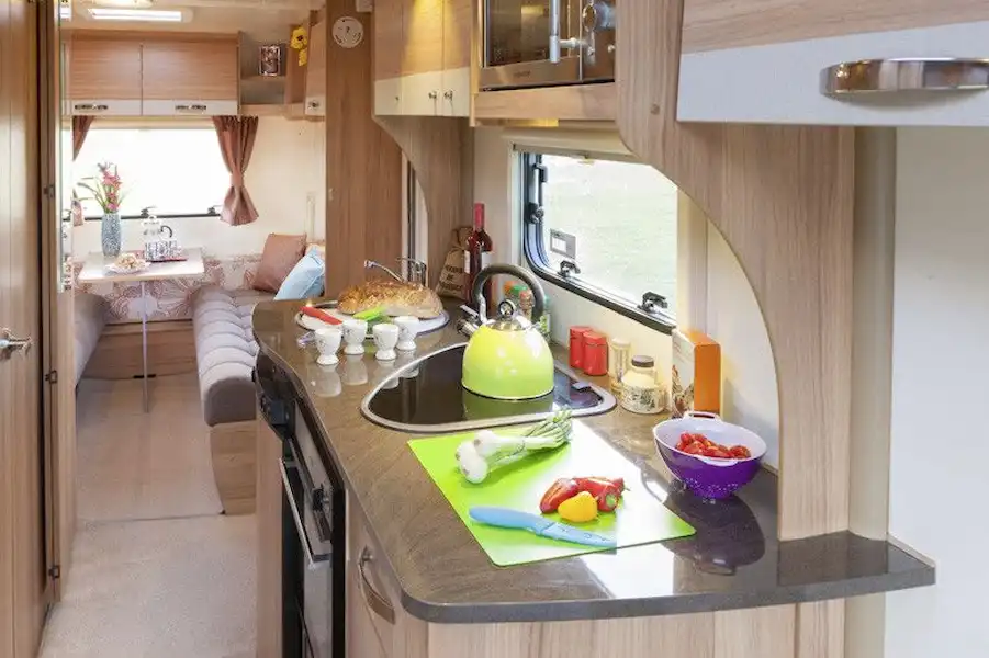 Bailey Pursuit 560-5 - caravan review (Click to view full screen)