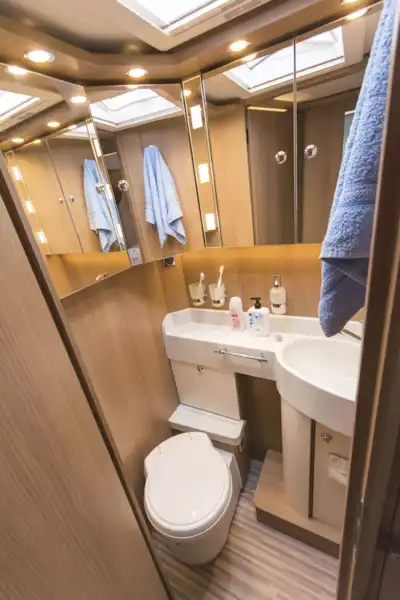 The washroom in the Malibu I 500 QB Touring motorhome (Click to view full screen)