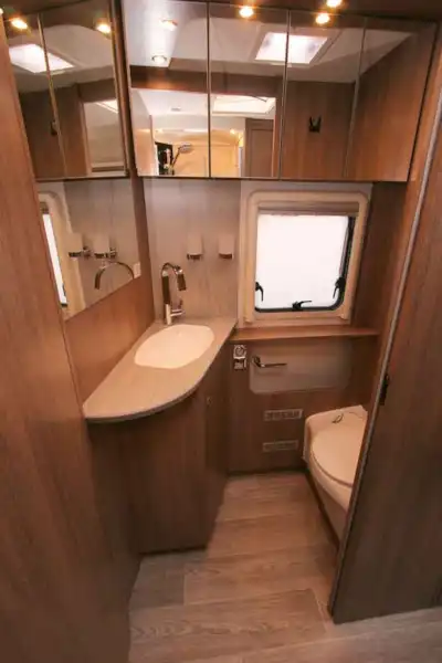 Alpa's washroom (Click to view full screen)