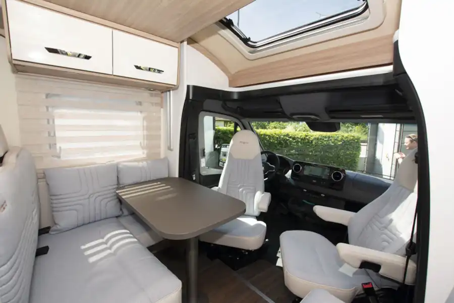 The interior of the Burstner Lyseo M T 660 motorhome (Click to view full screen)