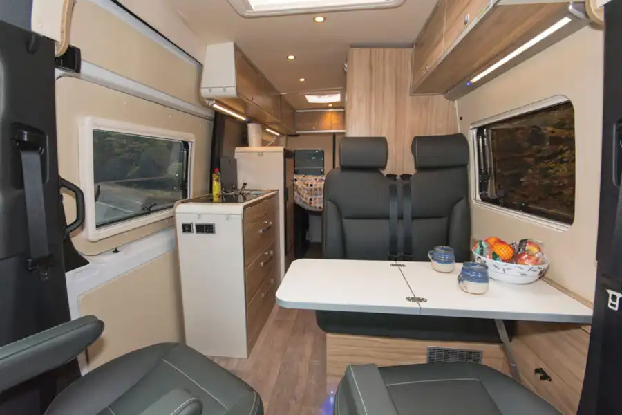 The Hymer Grand Canyon, from front through to rear (Click to view full screen)