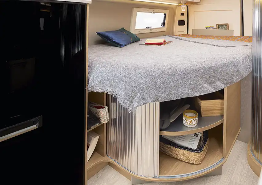 The bed in the Rapido V62 campervan (Click to view full screen)