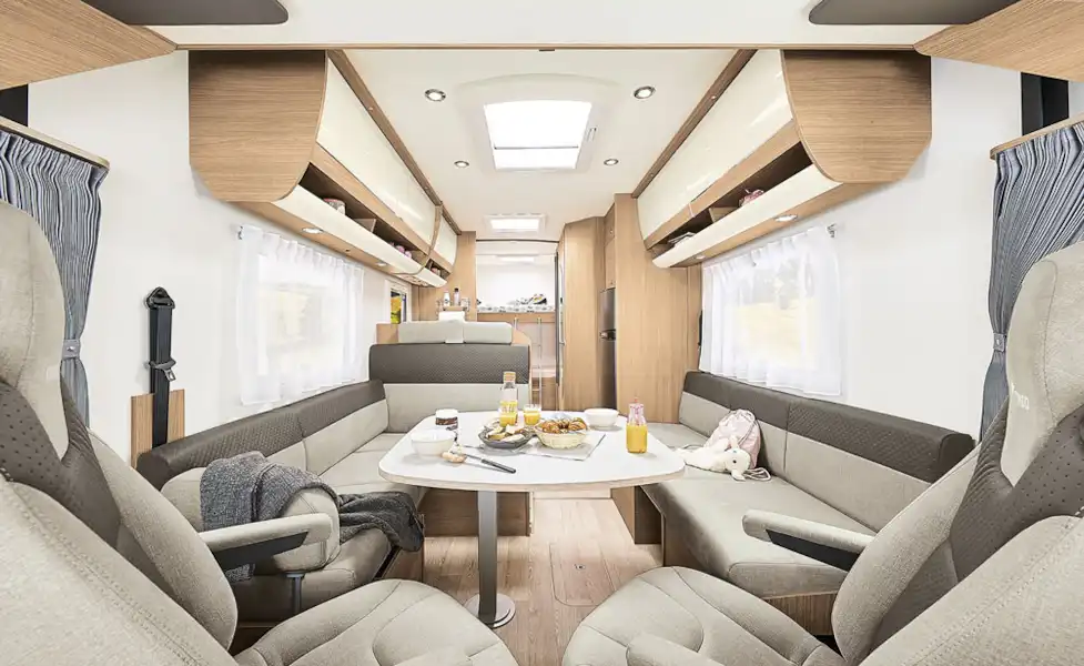 The interior of the Itineo SB700 motorhome (Click to view full screen)