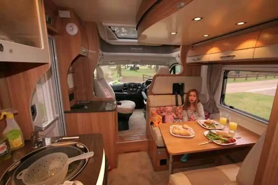 Bailey Approach Autograph 765 - motorhome review (Click to view full screen)