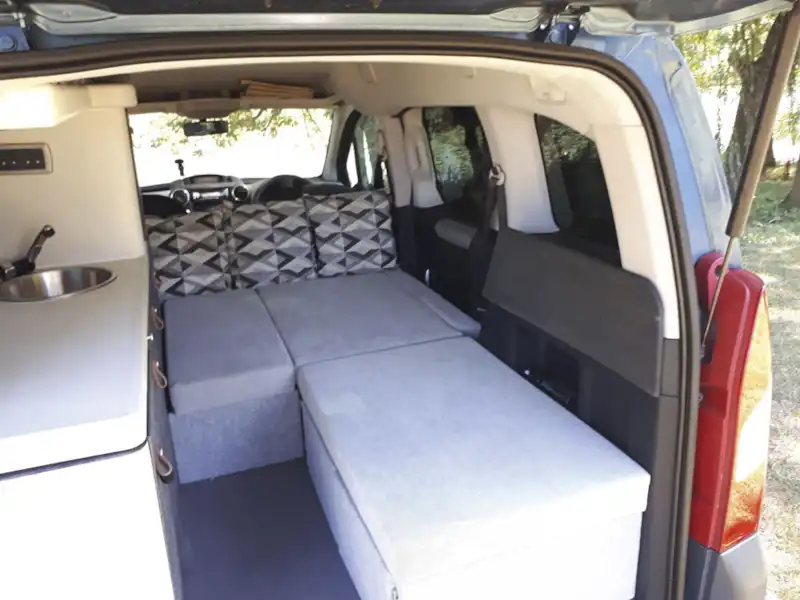 Interior seating in the Stimson Free Spirit campervan  (Click to view full screen)