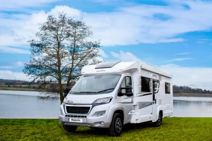 The Marquis Majestic 250 motorhome (Click to view full screen)