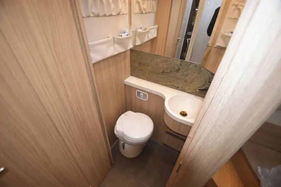 The washroom in the The Arto 78F motorhome  (Click to view full screen)