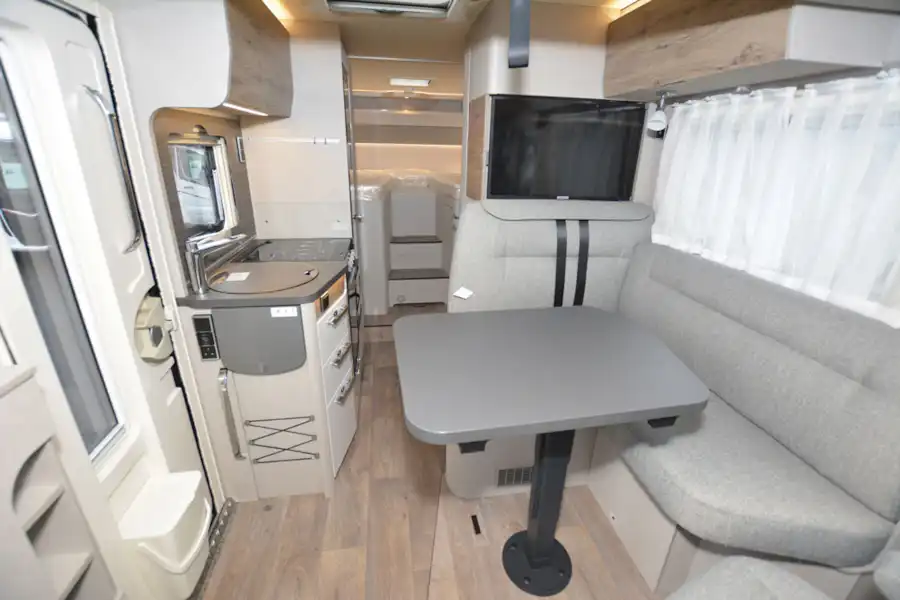 A view of the interior in the Hymer Exsis-i 580 Pure motorhome (Click to view full screen)