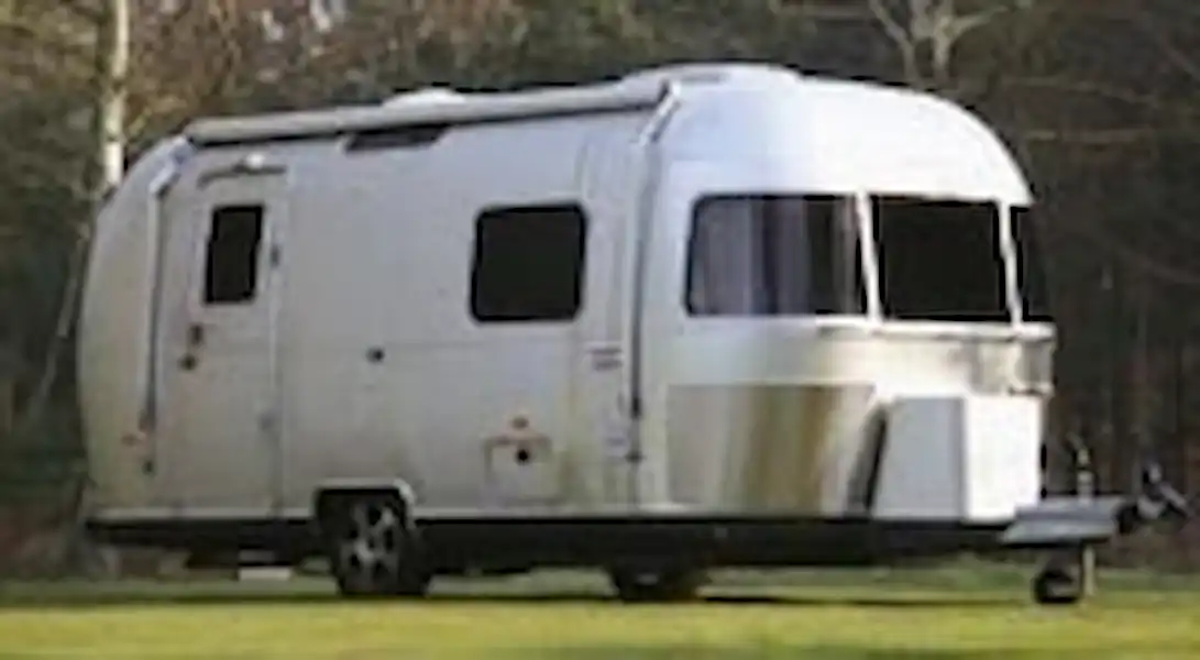 Airstream International 532 (Click to view full screen)