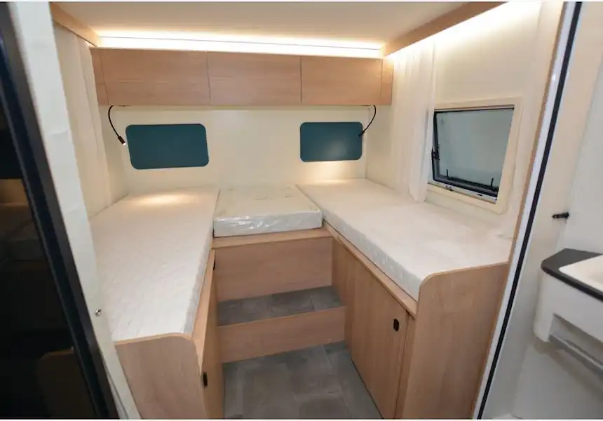 The Joa Camp 75T motorhome beds (Click to view full screen)