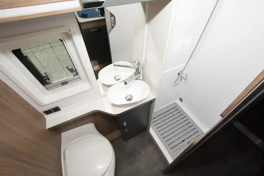 The washroom in the Danbury Avenir 63 LG campervan (Click to view full screen)