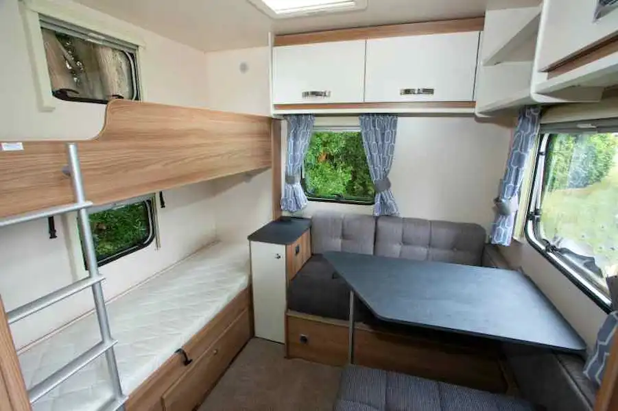 Rear bunks and dining area (Click to view full screen)