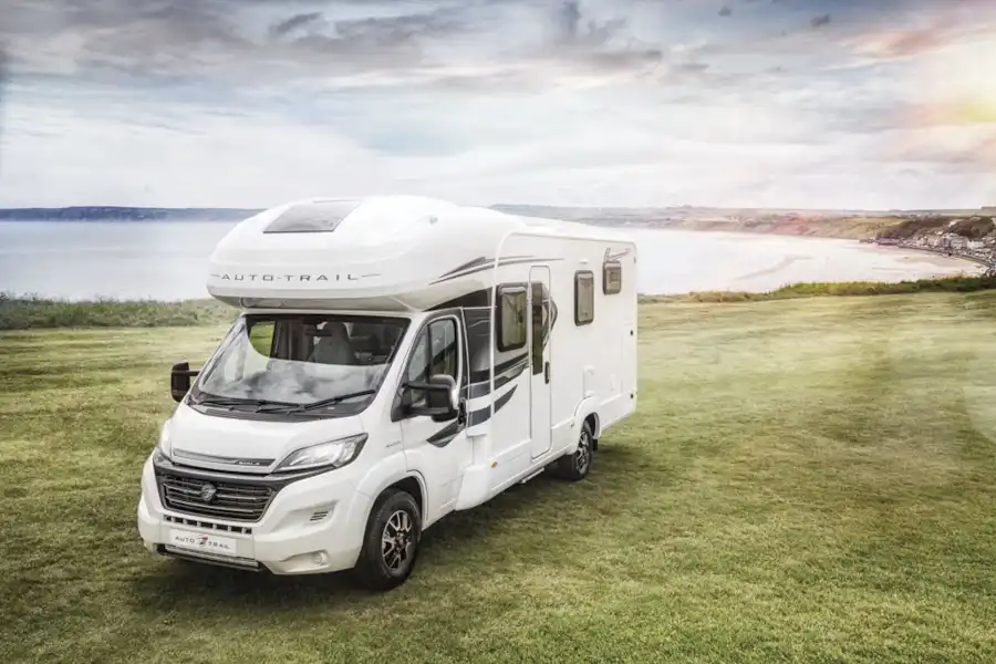 The Auto-Trail Imala 730 HB motorhome (Click to view full screen)