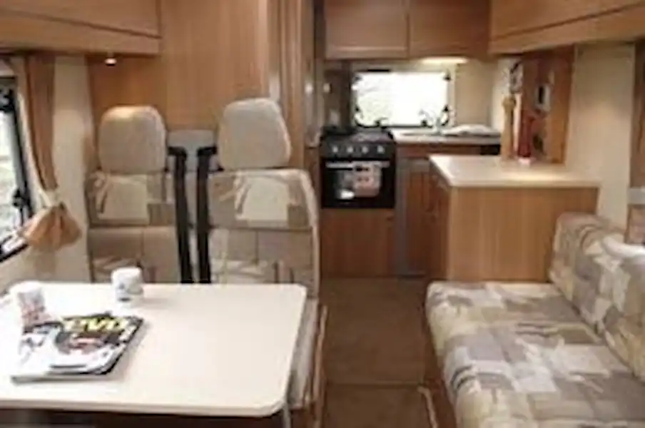 Swift Escape 624 (2009) - motorhome review (Click to view full screen)